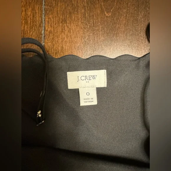 NWOT J. Crew Black and White Polka Dot Scalloped Tank top - Picture 7 of 7